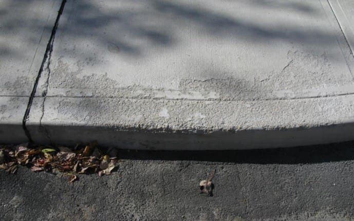 Local Concrete Contractor Spalling Repair project in Matthews, North Carolina (Mecklenburg County) — 4000 PSI commercial-grade concrete, expansion joints, professional broom or smooth finish.